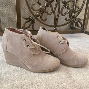 Toms Tan Booties